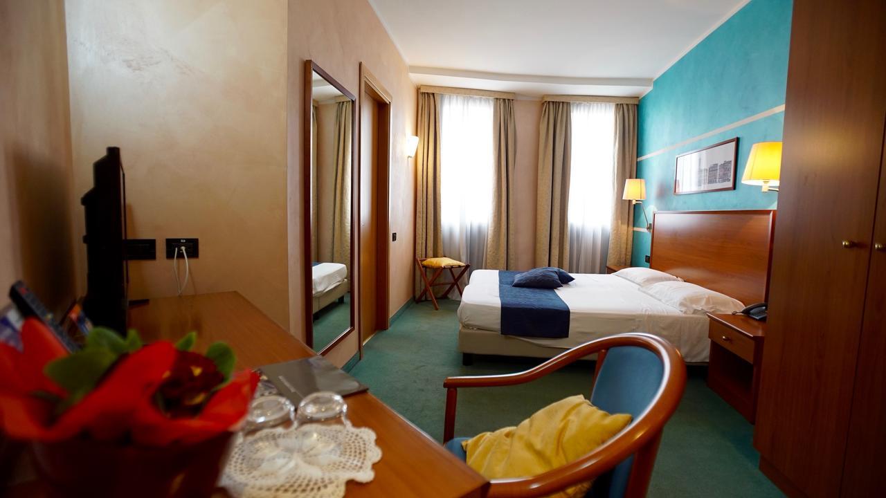 Classic Hotel Tulipano テルニ エクステリア 写真